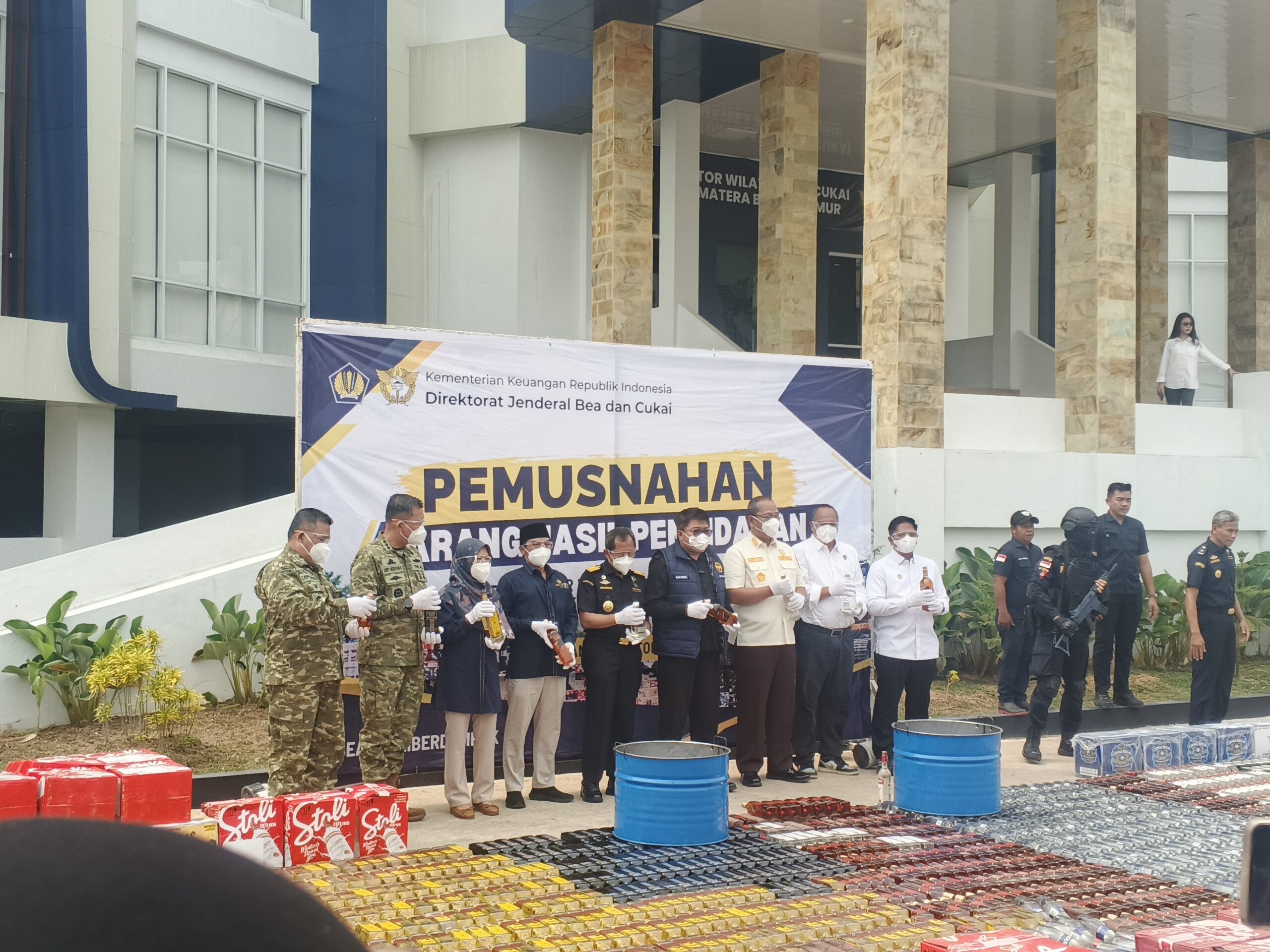 Bea Cukai Sumbagtim Musnahkan 22,4 Juta Batang Rokok Ilegal, Potensi Kerugian Negara Rp20,56 Miliar Berhasil Dicegah